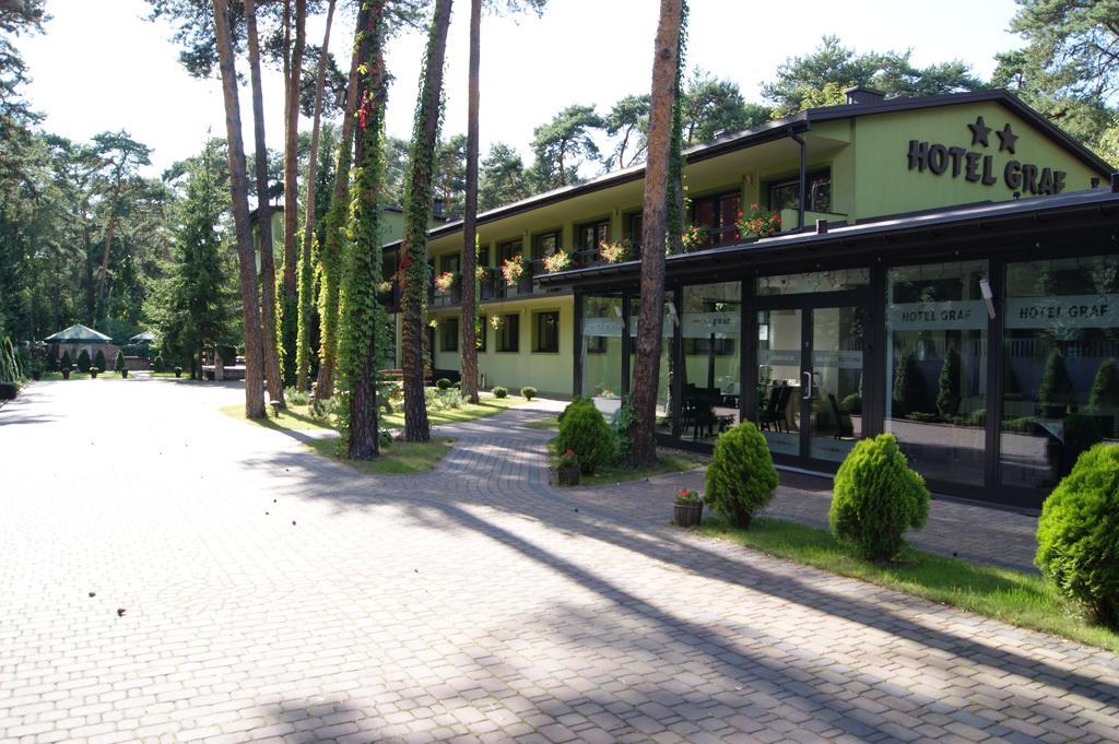 Hotel Graf Łask Εξωτερικό φωτογραφία
