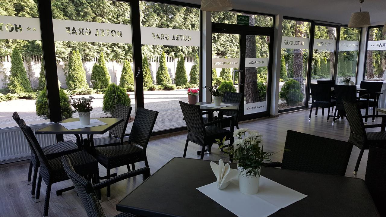 Hotel Graf Łask Εξωτερικό φωτογραφία