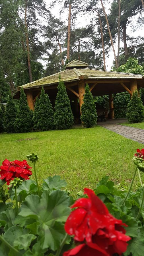 Hotel Graf Łask Εξωτερικό φωτογραφία